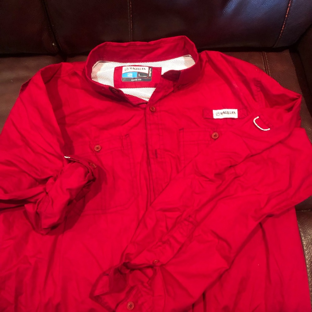 Magellan Outdoors Crimson Button-Up Shirt
